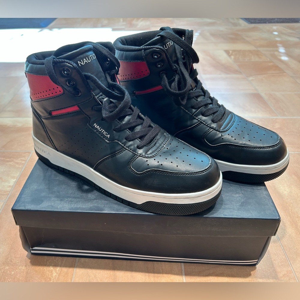 Nautica Oakford Men’s Black, White, & Red Hi Top Athletic Size 12 Sneaker Shoes